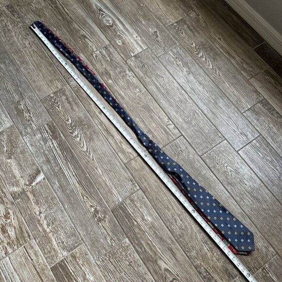 Jos A Bank Mens Red Tie Signature Collection Paisley 100% Silk Luxury Set Of 2 - Picture 7 of 8